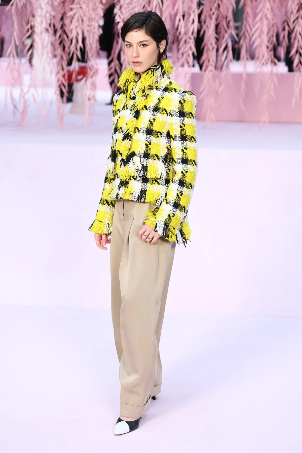 Gracie Abrams Refreshes Her Look for Chanel Spring 2026 Couture