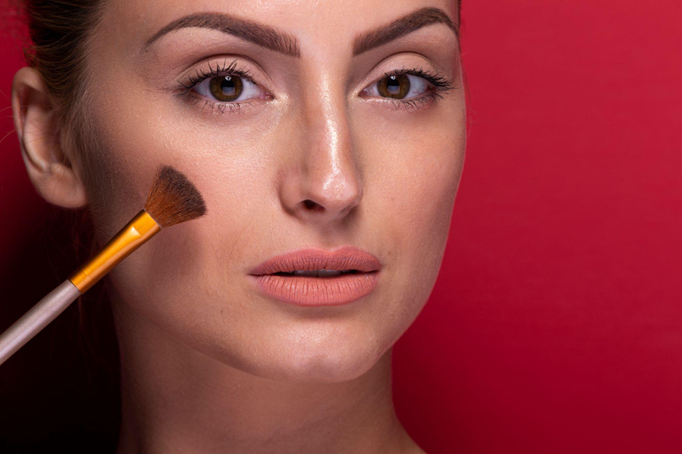 Contouring Techniques for Different Face Shapes: The Ultimate Guide